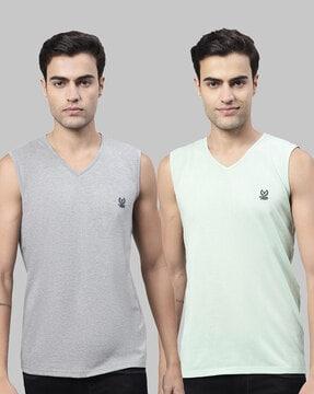 regular fit pack of 2 logo print v-neck t-shirts