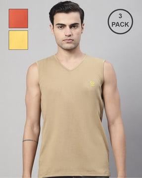 regular fit pack of 3 embroidered v-neck t-shirts