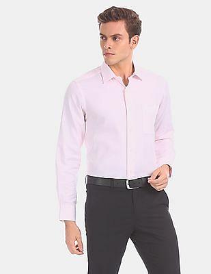 regular fit patterned weave formal shirt