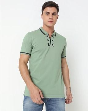 regular fit placement print polo t-shirt with short-sleeves