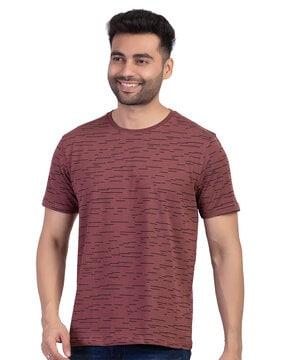 regular fit printed crew-neck t-shirt with short sleeves