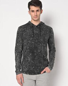 regular fit printed hooded t-shirt