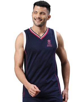 regular fit rajasthan royals print v-neck t-shirt