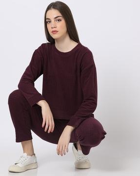 regular fit round-neck sweatshirt