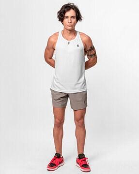 regular fit scoop-neck t-shirt