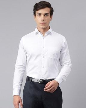 regular fit shirt with patch pocket