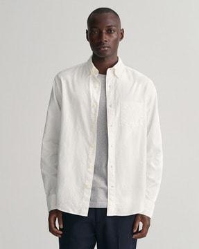 regular fit shirt with patch pocket