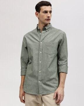 regular fit shirt with patch pocket