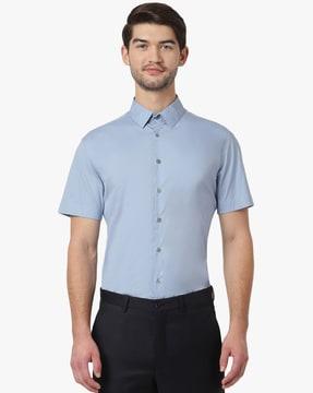 regular fit shirt with spread collar