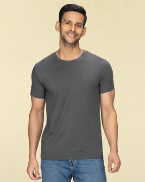 regular fit short-sleeves crew-neck t-shirt