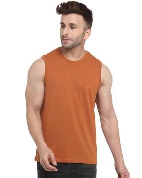 regular fit sleeveless crew-neck t-shirt