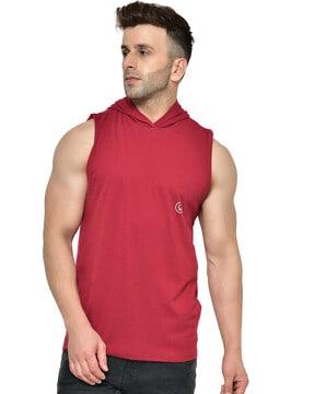 regular fit sleeveless hooded t-shirt