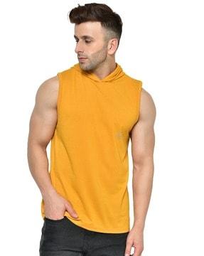 regular fit solid sleeveless hooded t-shirt