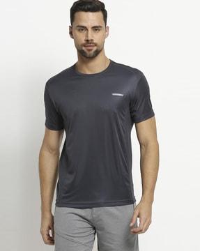 regular fit swift dry & anti microbial t-shirt