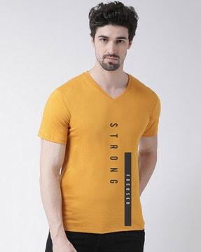 regular fit typography print v-neck t-shirt