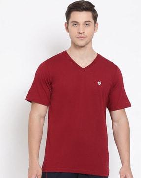 regular fit v-neck short sleeves t-shirt