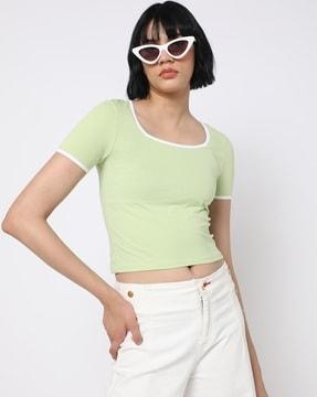 relaxed fit round-neck crop t-shirt