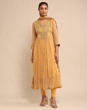 relaxed fit embroidered flared kurta with legging & dupatta