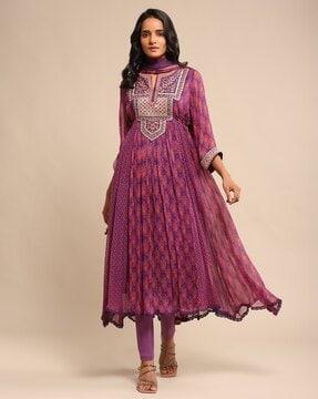 relaxed fit embroidered flared kurta with legging & dupatta