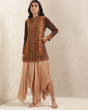relaxed fit flared palazzos with asymmetrical ankle hemline