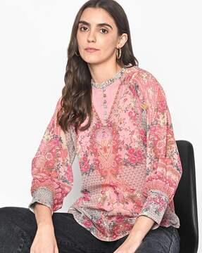 relaxed fit floral print top with raglan sleeves