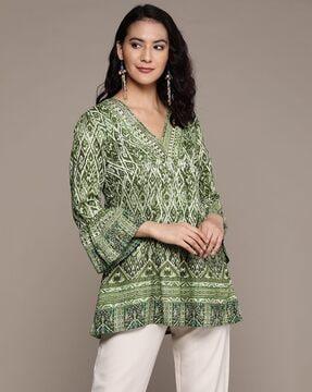 relaxed fit ikat print v-neck tunic