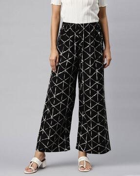 relaxed fit printed palazzos with elasticated waistband