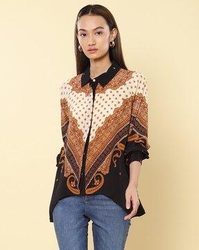 relaxed fit printed shirt with concealed placket