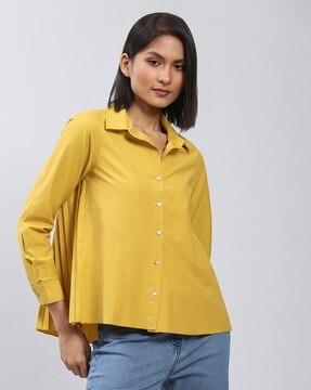 relaxed fit shirt with back-pleats