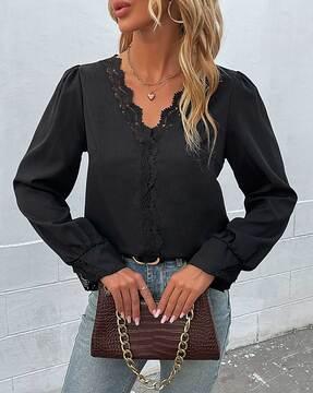 relaxed fit shirt with lace hem