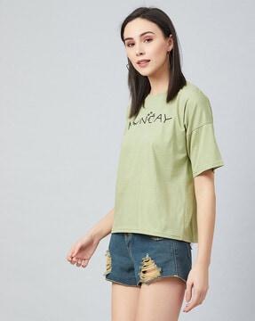 relaxed fit t-shirt with short sleeves