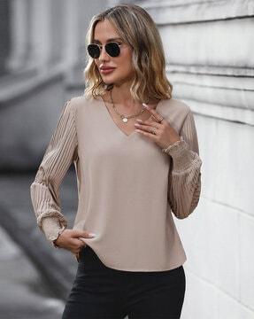 relaxed fit top with puff sleeves