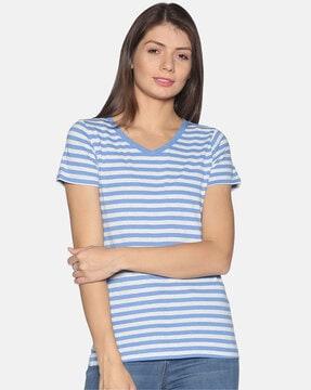 relaxed fit v-neck t-shirt