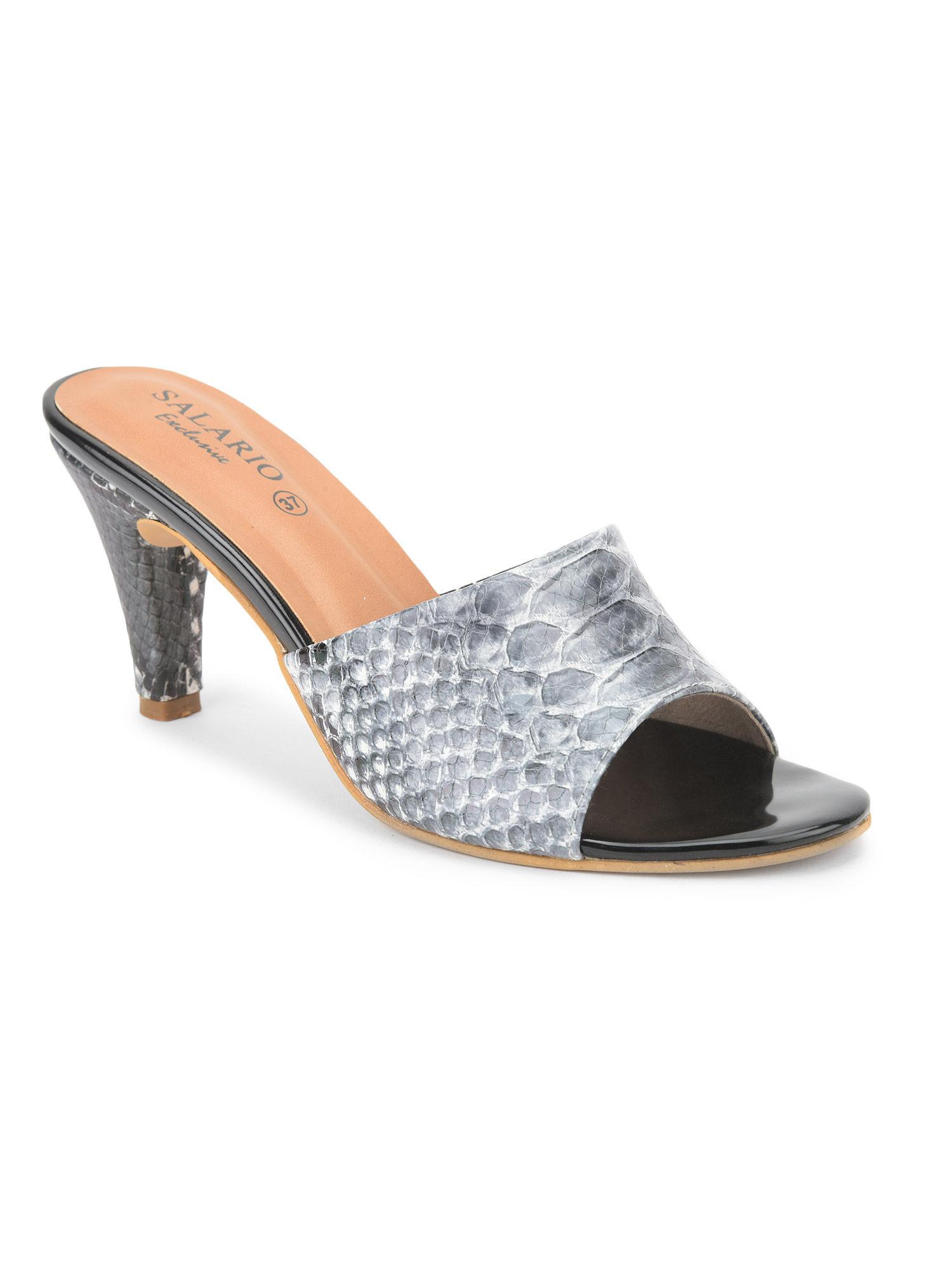 reptilian print pointed-toe chunky heeled grey sandals