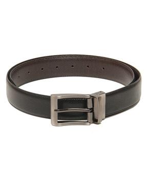reversible belt with buckle closure