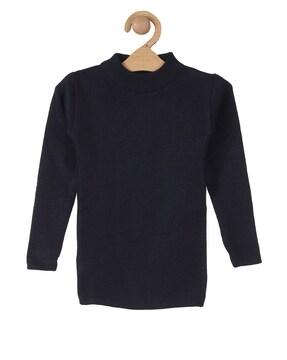 ribbed-round-neck-pullover