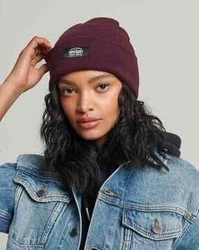 ribbed beanie with logo patch