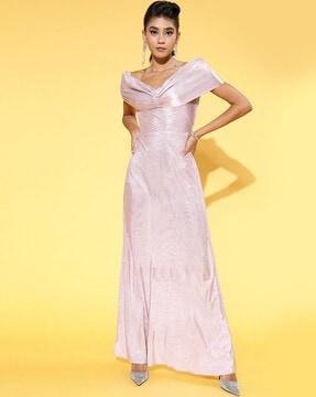 ribbed gown with off-shoulder sleeves