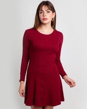 ribbed round-neck sheath dress