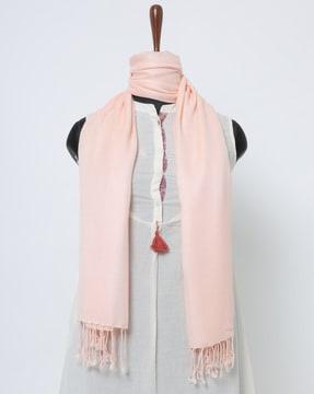 ribbed scarf with fringes