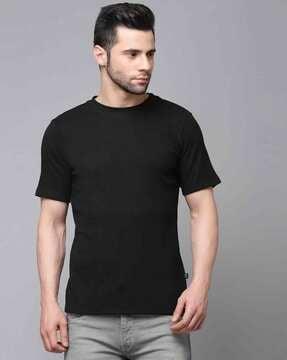 ribbed slim fit round-neck t-shirt