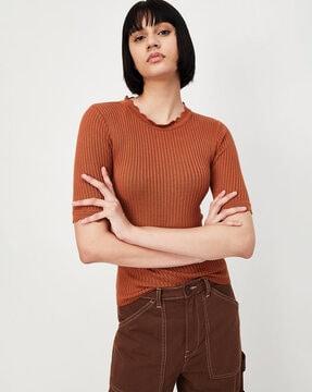 ribbed top with scalloped hem