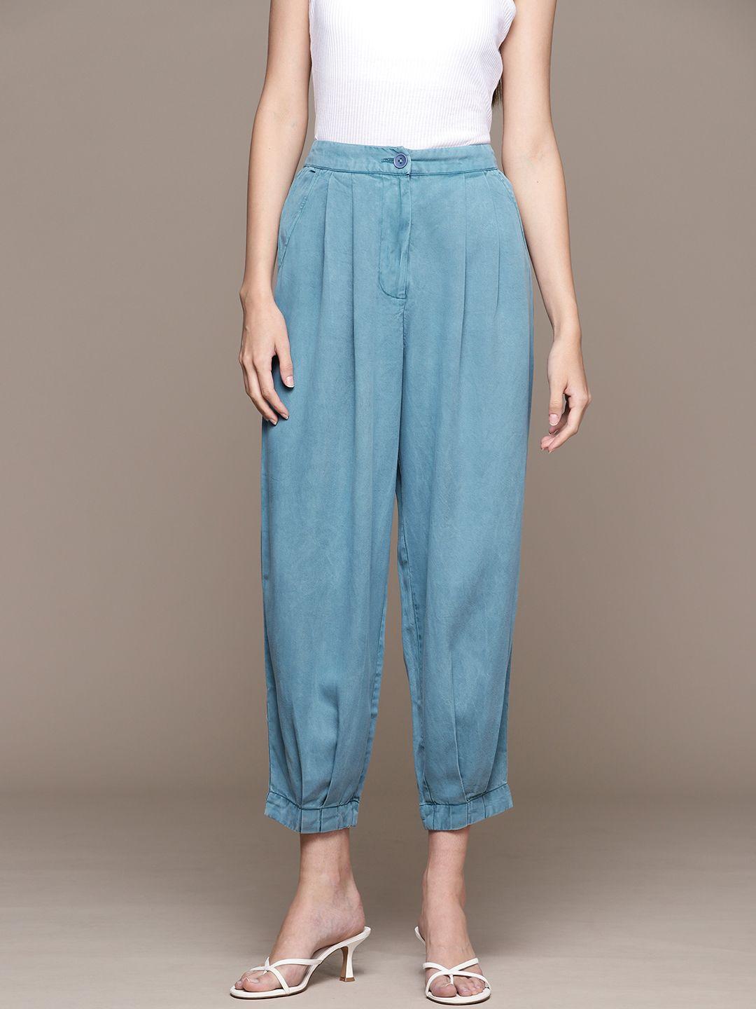 ritu kumar relaxed tapered fit pleated trousers