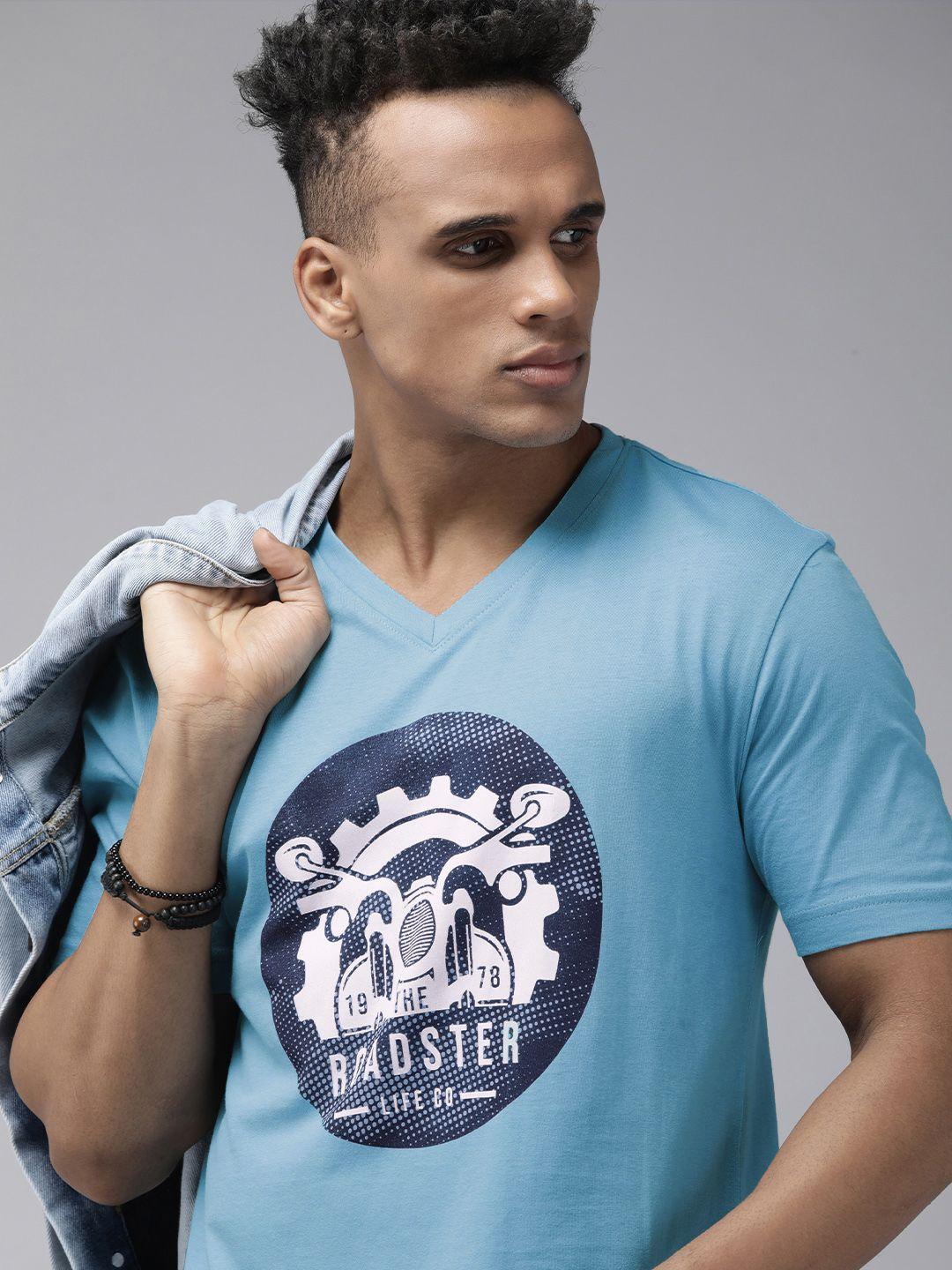 roadster men blue & white brand logo printed v-neck pure cotton t-shirt