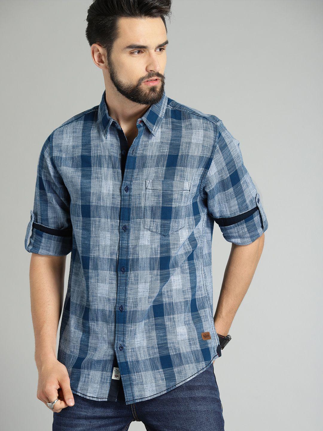 roadster men blue & white checked structured casual shirt