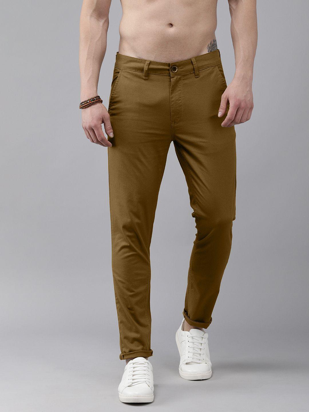 roadster men brown solid tapered fit trousers