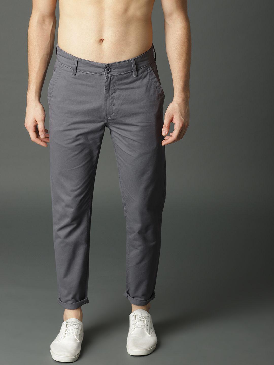 roadster men charcoal grey regular fit solid sustainable chinos