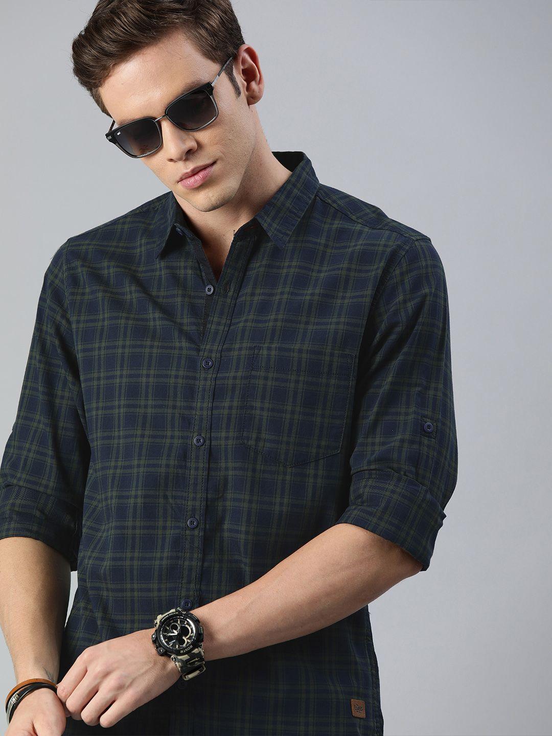 roadster men navy blue & green regular fit checked casual sustainable shirt
