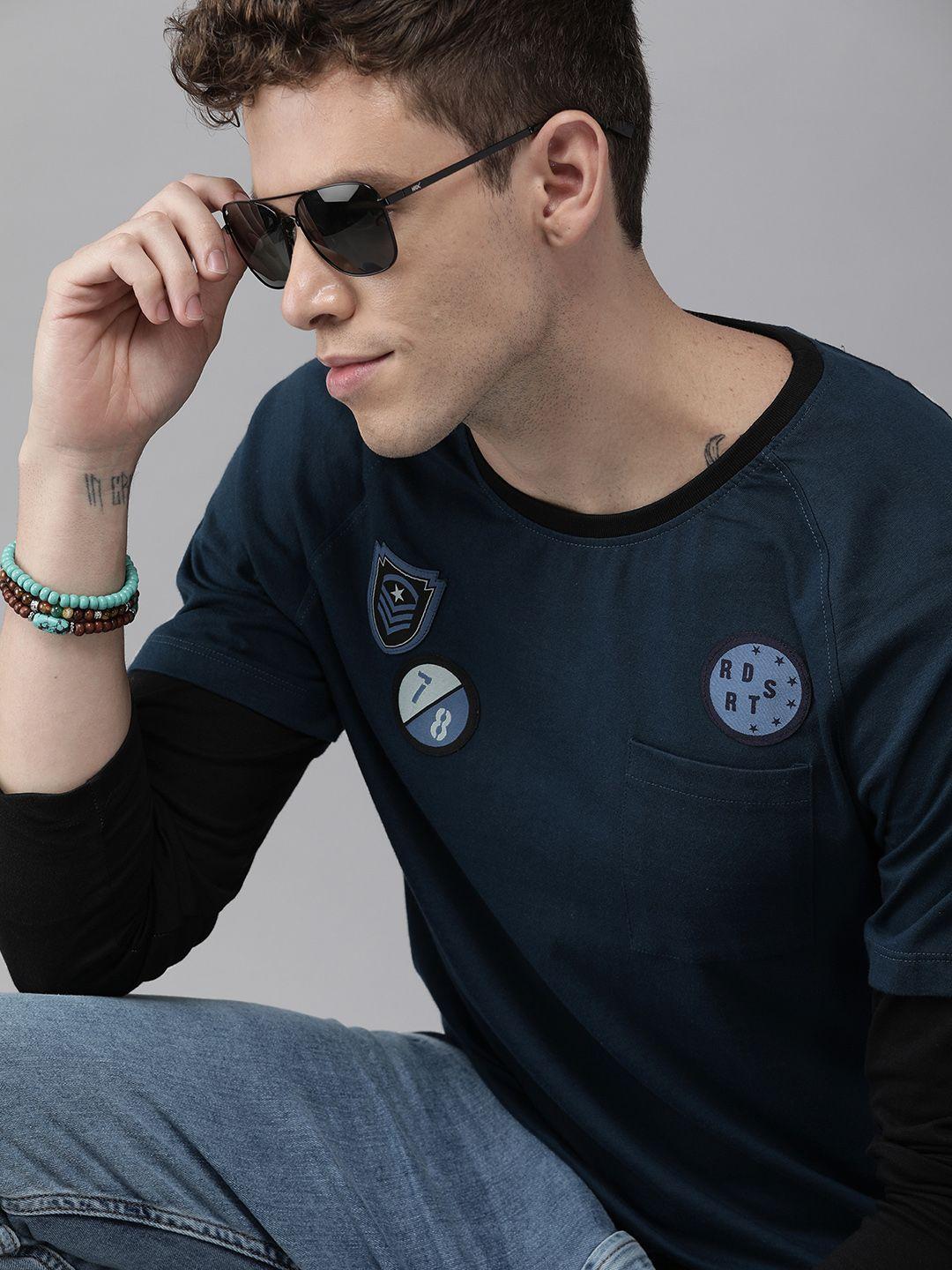 roadster men teal blue solid round neck t-shirt with applique detail