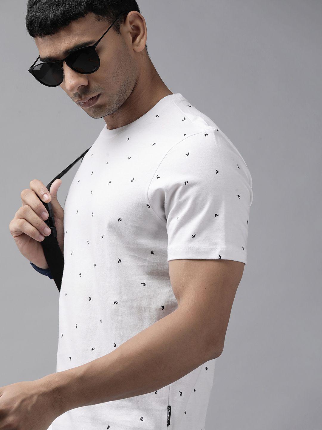 roadster men white & black printed pure cotton t-shirt